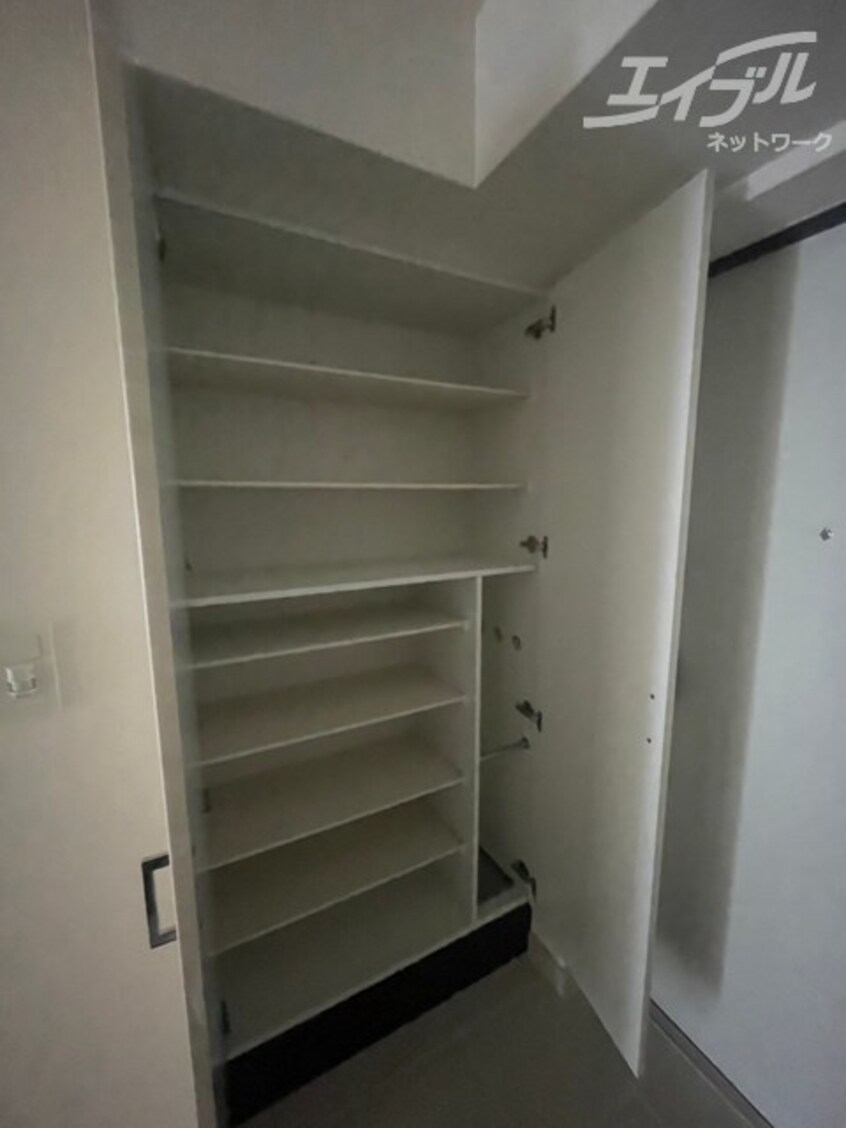  アドバンス江坂東デパール