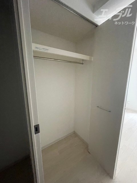  アドバンス江坂東デパール