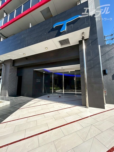  セレニテ江坂エクラ