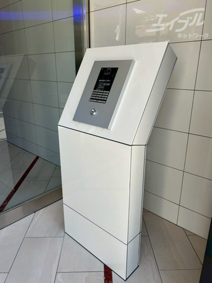  セレニテ江坂エクラ