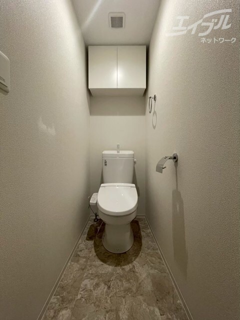  セレニテ江坂エクラ
