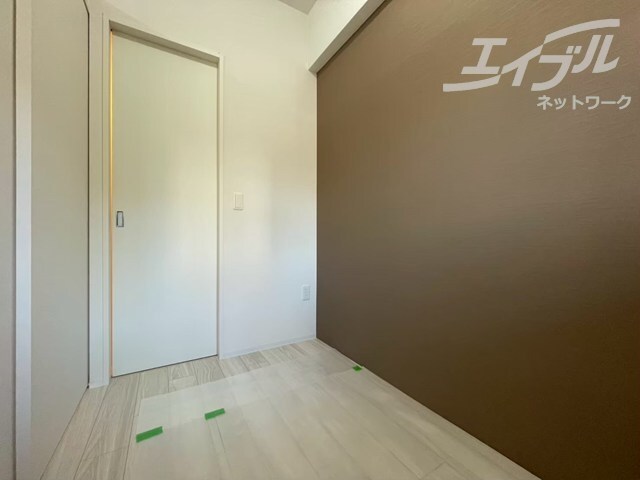  セレニテ江坂エクラ
