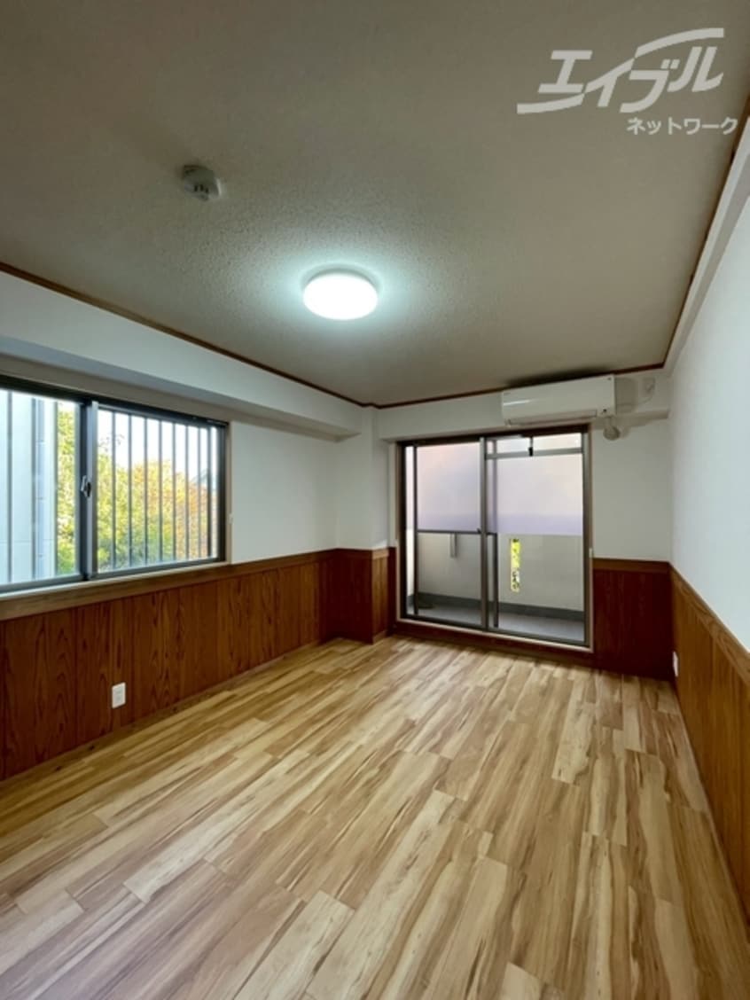  ラ・エスポワール