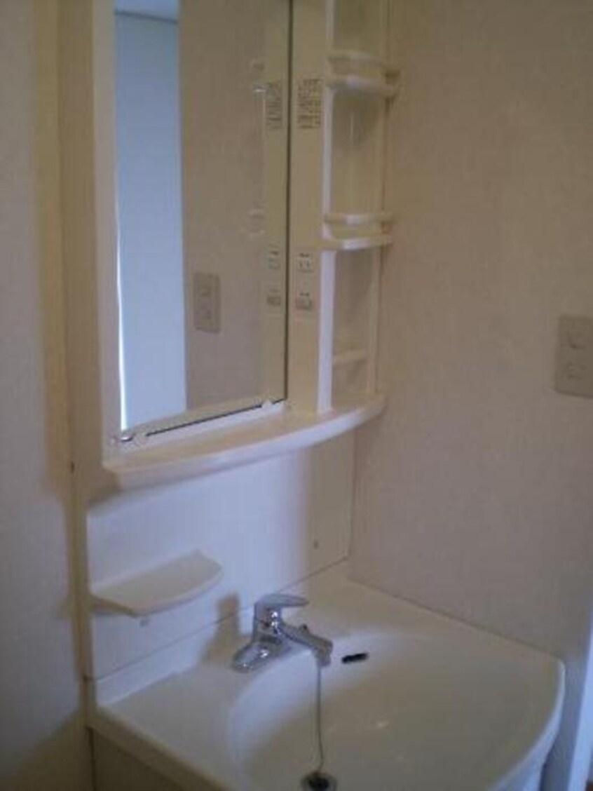  クレセントコート