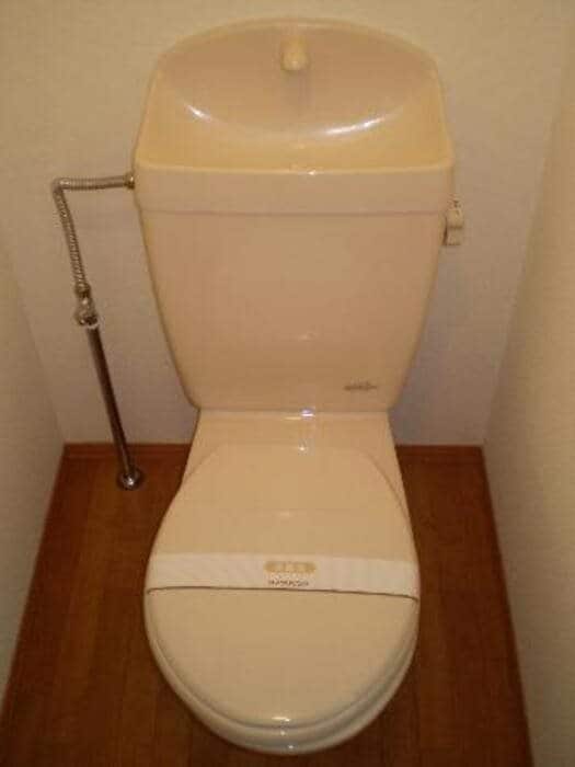  クレセントコート