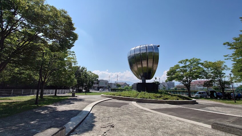 緑が丘ｽﾎﾟｰﾂ公園(公園)まで1778m コンフォート屋形 A