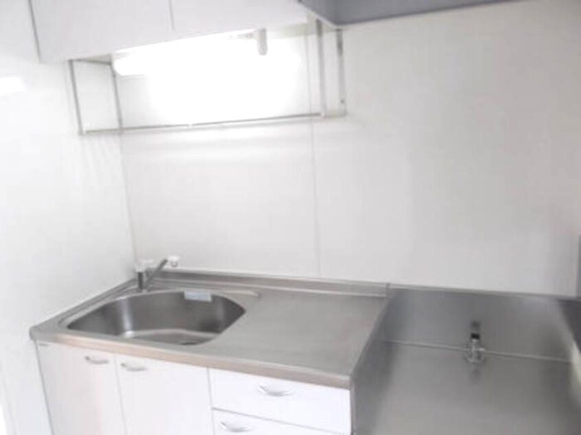  ロイヤルパレス仲澤　B