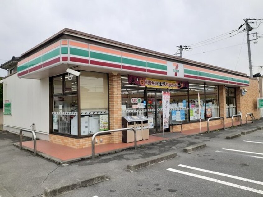 セブンイレブン玉穂若宮北店まで1400m セントラル　スクエア