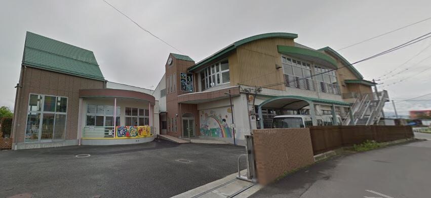 認定こども園甲府大里幼稚園(幼稚園/保育園)まで355m パナハイツ小菅Ｃ