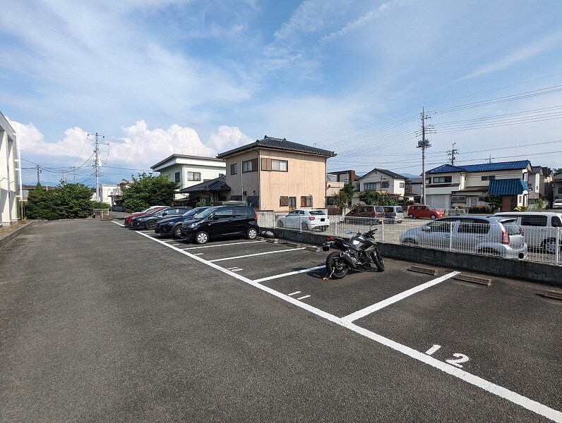  レオパレスフローラ