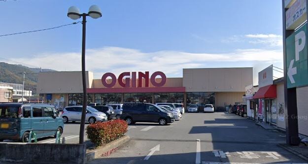 OGINO（ｵｷﾞﾉ） 城東店(スーパー)まで411m レオパレス城東