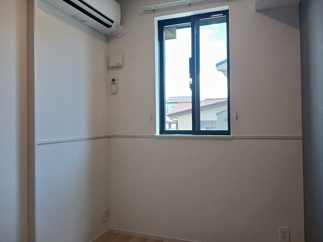  ヒカルサ甲府国母　イースト