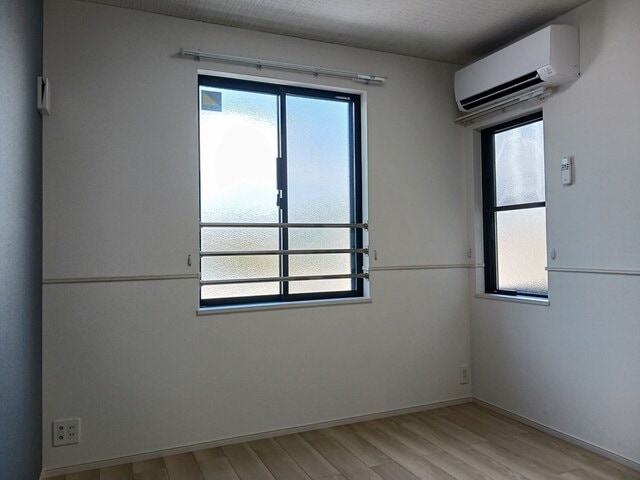  ヒカルサ甲府国母　イースト