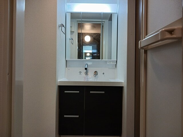  ヒカルサ甲府国母　イースト