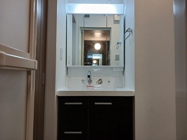  ヒカルサ甲府国母　イースト