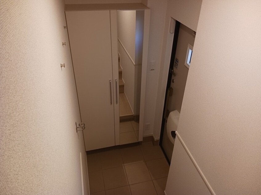  ヒカルサ甲府国母　イースト