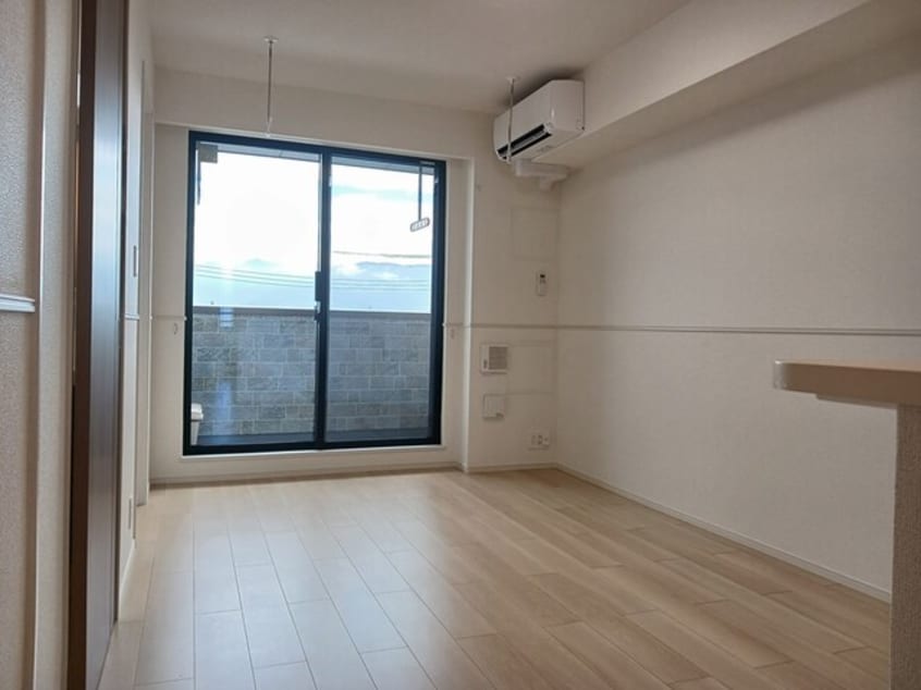  ヒカルサ甲府国母　イースト