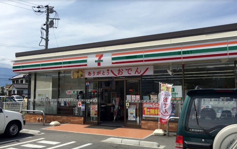 セブンイレブン 昭和町清水新居店(コンビニ)まで473m レオパレスヴァンクール国母