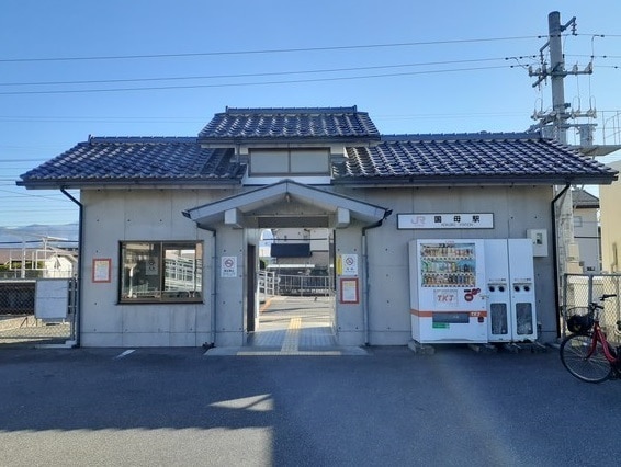 国母駅まで1600m Ｂ・Ｂエイト
