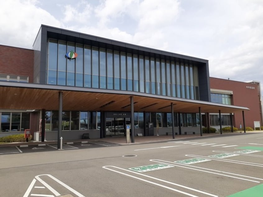 中央市役所まで2700m グレースフルＴ２ーＢ