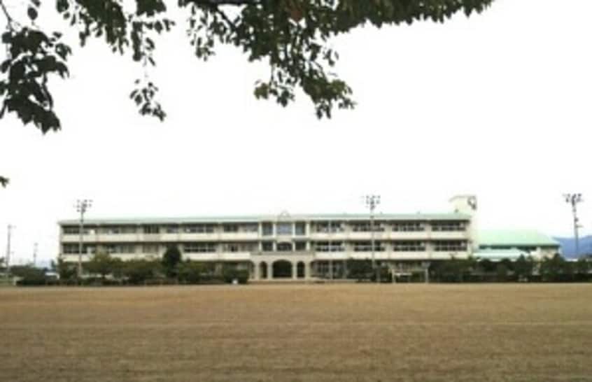 玉穂南小学校まで1100m グレースフルＴ２ーＢ