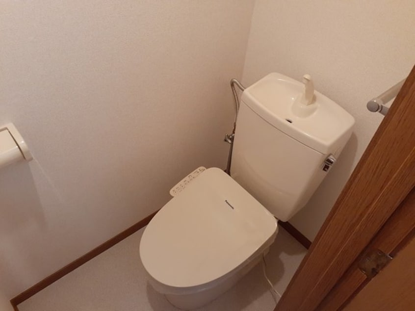  ヴィラ・グリ－ンリ－フＢ