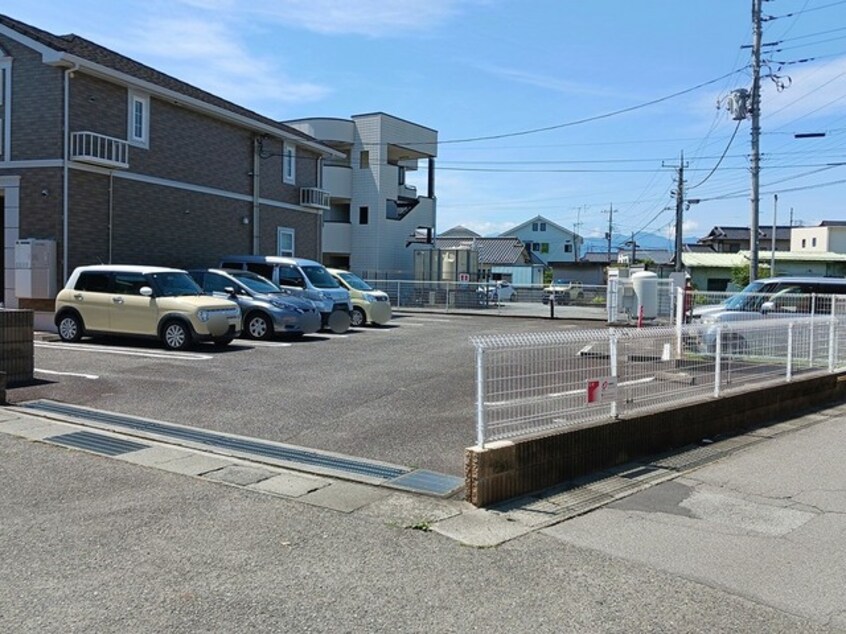  フォレスト里吉