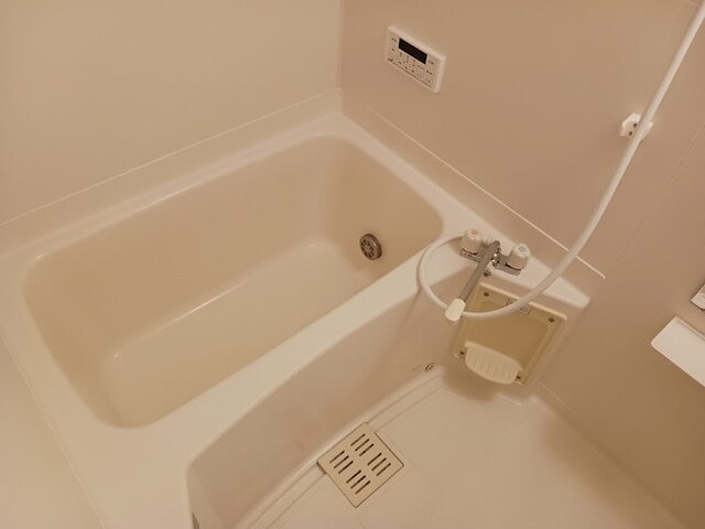  パレス・ウィステリアＢ