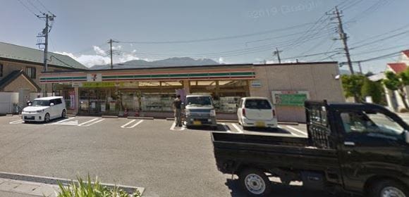 ｾﾌﾞﾝｲﾚﾌﾞﾝ 甲斐島上条店(コンビニ)まで475m アパートメント・シマカ