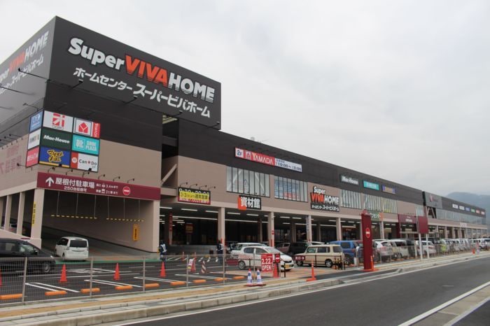 ﾋﾞﾊﾞﾓｰﾙ甲斐敷島(ショッピングセンター/アウトレットモール)まで2591m ＨＯＭ・１（エイチオーエムワン）