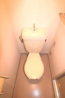  メゾン甲西 B