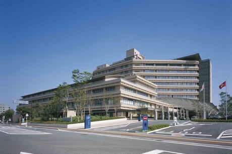 山梨県立中央病院(病院)まで1698m Real（レアル）