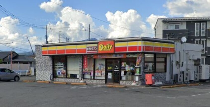 ﾃﾞｲﾘｰﾔﾏｻﾞｷ 甲府昭和ｲﾝﾀｰ店(コンビニ)まで476m ゴールデン ヤード