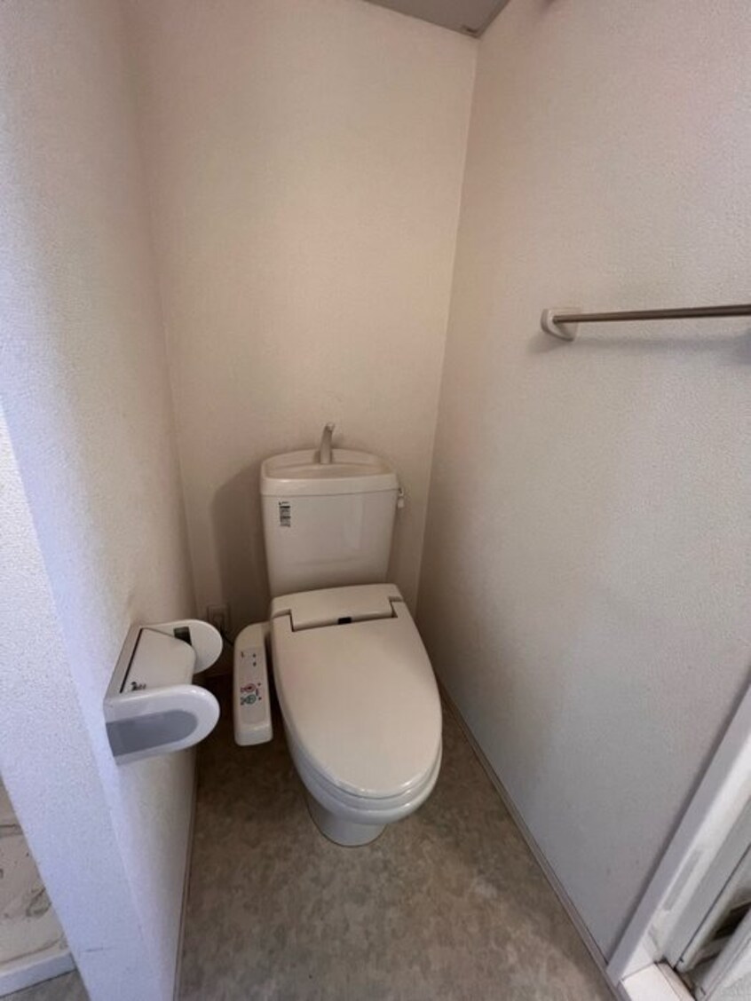  プロヴァンス　リュミエール　E