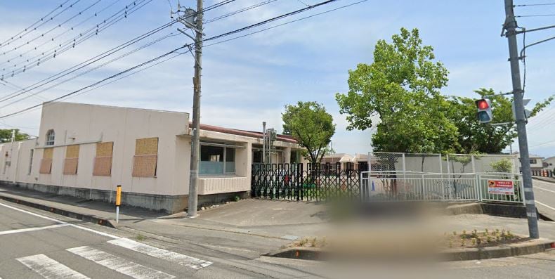 若草保育園(幼稚園/保育園)まで881m ハイツポエム