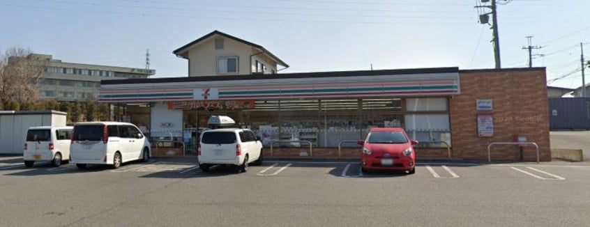 ｾﾌﾞﾝｲﾚﾌﾞﾝ 甲斐双葉岩森店(コンビニ)まで406m アムールヒルズ A
