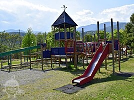 秋山川すももの郷公園(公園)まで2300m ハピネス甲西　B