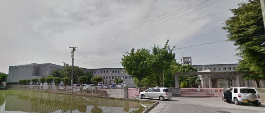 甲斐市立敷島南小学校(小学校)まで414m エレガンス敷島