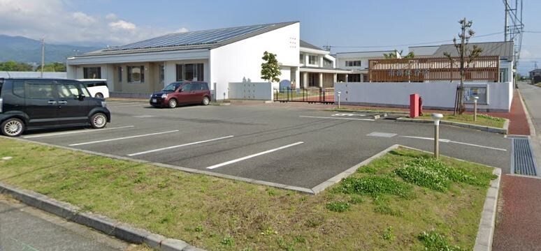 南ｱﾙﾌﾟｽ市立南湖保育所(幼稚園/保育園)まで1577m リヴェールB