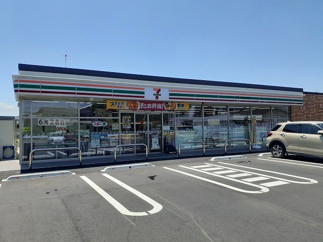 セブンイレブン甲府貢川２丁目店まで400m ウッド　ウィル