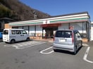 セブンイレブン韮崎藤井町南店まで160m ヴィラ・プリヴィアス