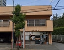湯村郵便局(郵便局)まで1625m フローラＭ　Ｂ