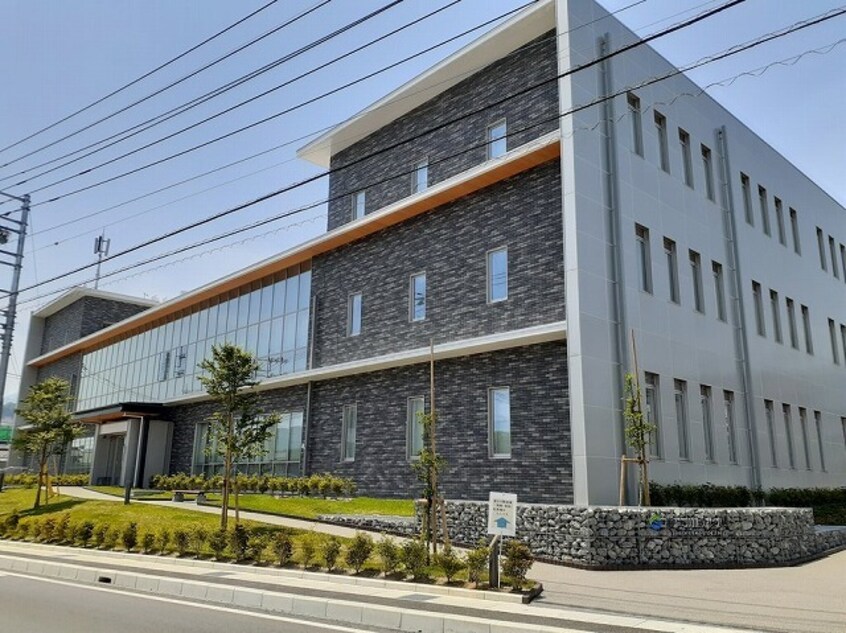 富士川町役場まで1200m ファウンティン和泉