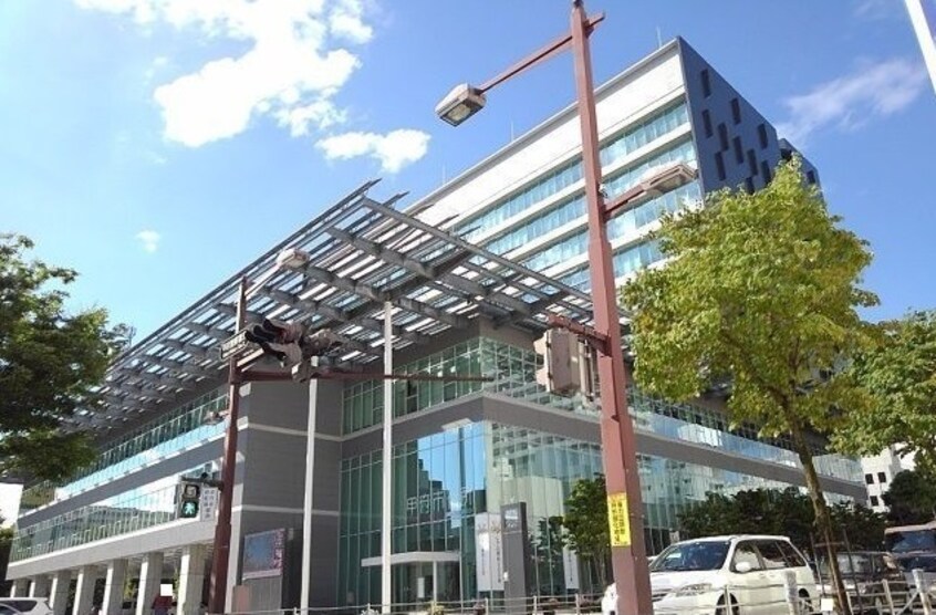 甲府市役所まで1300m オランジュ　ショコラ