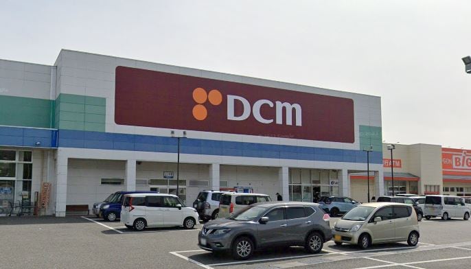 DCM 韮崎店(電気量販店/ホームセンター)まで1149m シャン・ド・フルリール