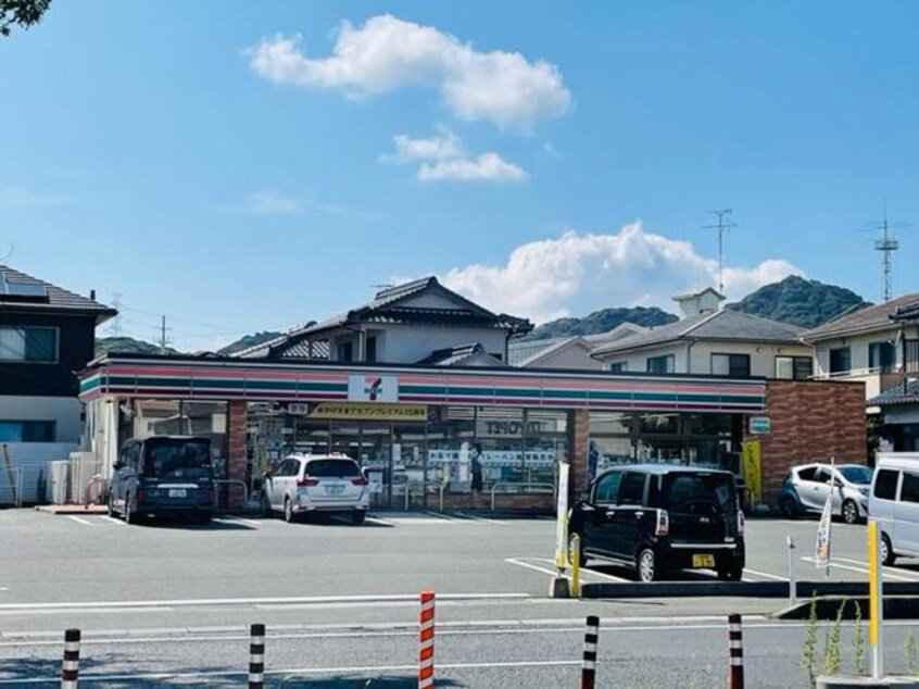 セブンイレブン長府侍町店(コンビニ)まで204m コンフォートベレオ侍町