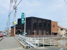 山口銀行安岡支店(銀行)まで836m 富任町店舗