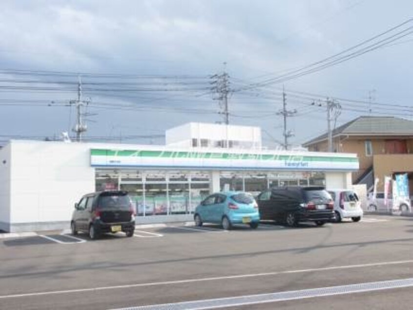 ファミリーマート倉敷福島店(コンビニ)まで439m フレグランス福島　Ｄ棟