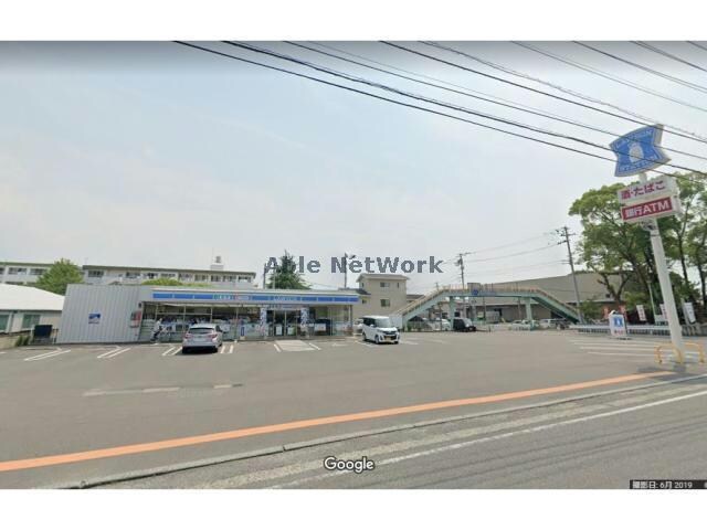 ローソン松山西垣生町店(コンビニ)まで512m エール西垣生