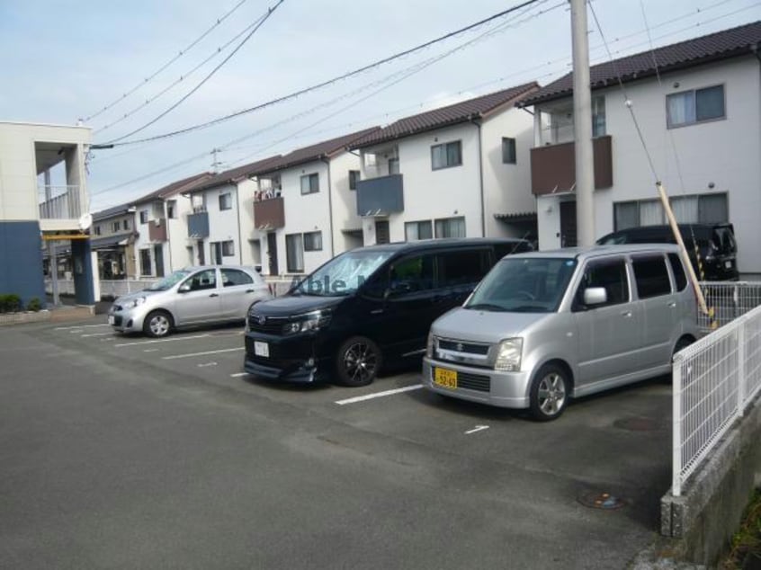  レオパレス松前役場前